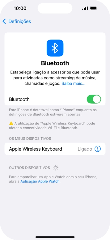 Para voltar ao ecrã inicial, deslize o dedo de baixo para cima a partir da base do ecrã.