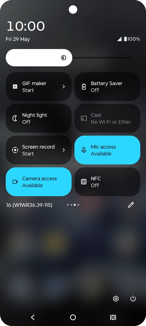Press the low power mode icon to turn on the function. Press the low power mode icon to turn on the function.