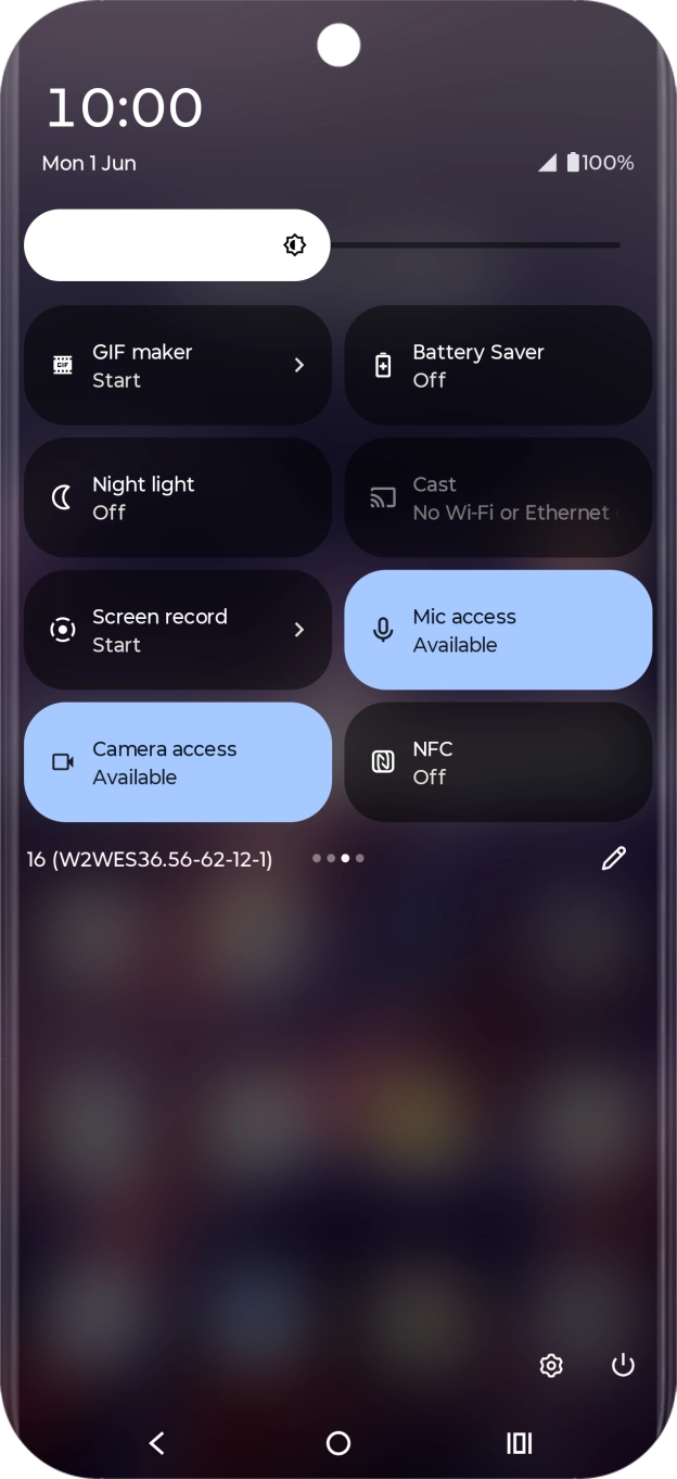 Press the low power mode icon to turn on the function. Press the low power mode icon to turn on the function.