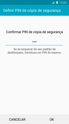 Introduza o código PIN novamente e prima OK.