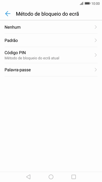 Introduza o código de bloqueio do telefone atual e prima Nenhum.