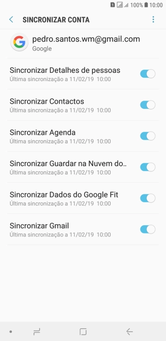 Prima a tecla de início para terminar e voltar ao ecrã inicial.