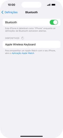 Prima o dispositivo Bluetooth pretendido e siga as indicações no ecrã para emparelhar o dispositivo pretendido com o telefone.