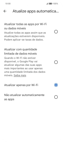 Para ativar a atualização automática de apps via redes móveis, prima Atualizar todas as apps por Wi-Fi ou dados móveis.