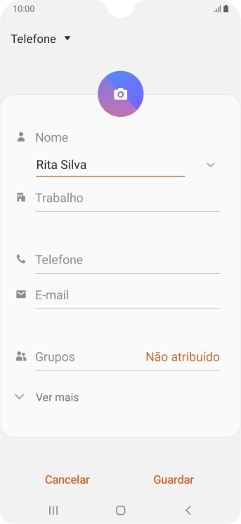 Prima Telefone e introduza o número de telefone pretendido.