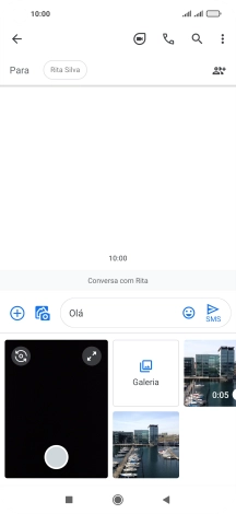 Prima Galeria e vá até à pasta pretendida.