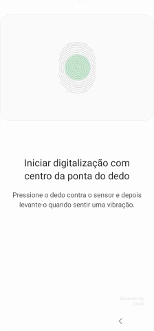 Siga as indicações no ecrã para definir a impressão digital como código de bloqueio.