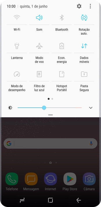 Prima o ícone de dados móveis para ativar ou desativar a função.