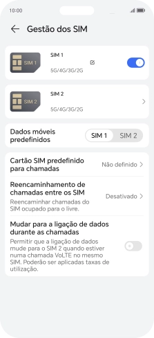 Prima o indicador  junto ao cartão SIM pretendido para ativar ou desativar a utilização do cartão SIM.