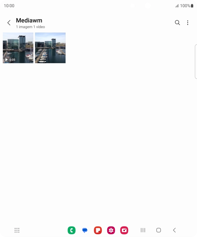 Prima durante um momento uma imagem ou um clipe de vídeo.