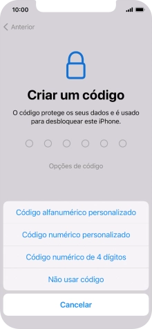 Siga as indicações no ecrã para ativar a utilização do código de bloqueio do telefone ou prima Não usar código.