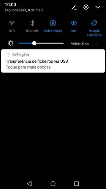 Prima o ícone de USB.
