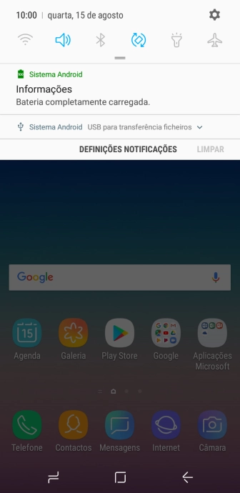 Prima o ícone de ligações.