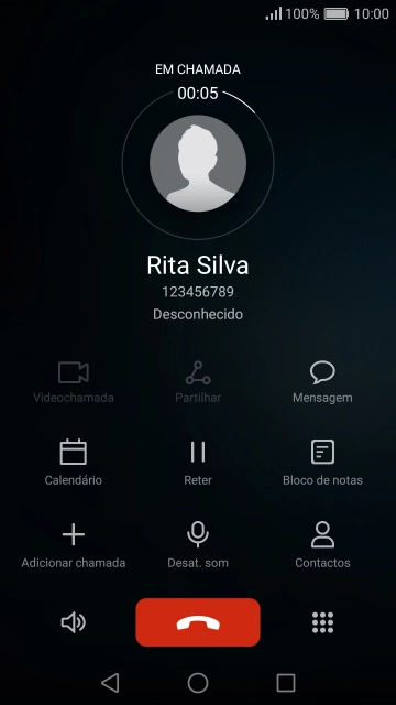 Prima o ícone para terminar a chamada.