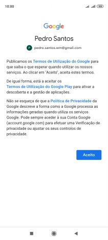 Prima Aceito e siga as indicações no ecrã para escolher as definições da conta Google.