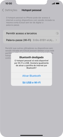 Se o Wi-Fi estiver ativado, prima Só USB e Wi-Fi .