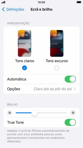 Quando ativar a função, prima Opções e siga as indicações no ecrã para escolher o período pretendido para o Modo Escuro.