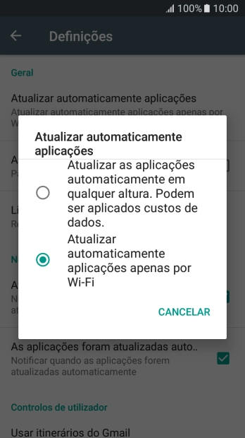 Prima Atualizar automaticamente aplicações apenas por Wi-Fi para ativar a função.