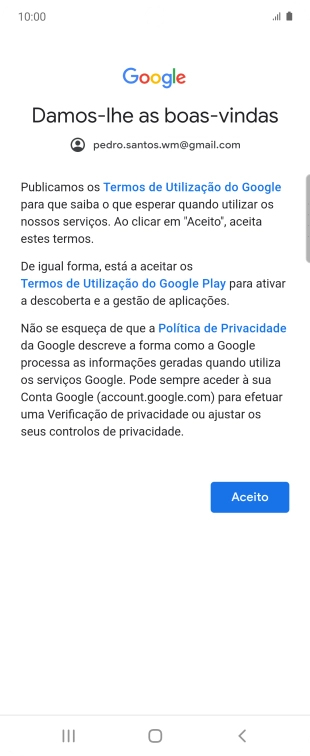 Prima Aceito e siga as indicações no ecrã para escolher as definições da conta Google.