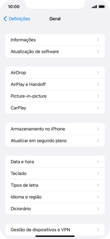 Prima Atualização de software. Se existir uma nova versão de software disponível, será agora indicado no ecrã. Siga as indicações no ecrã para atualizar o software do telefone.