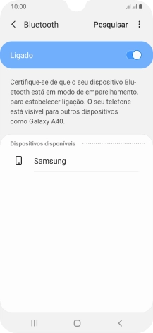 Prima o dispositivo Bluetooth pretendido e siga as indicações no ecrã para emparelhar o dispositivo pretendido com o telefone.
