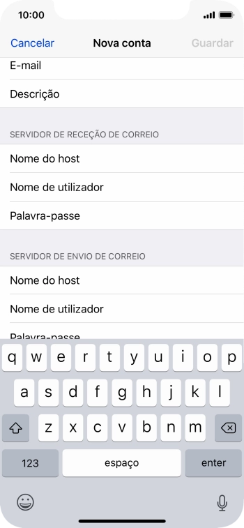 Prima Nome do host e introduza o nome do servidor de envio do fornecedor de e-mail.