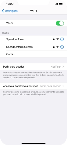 Prima a rede Wi-Fi pretendida e introduza a password da rede Wi-Fi.