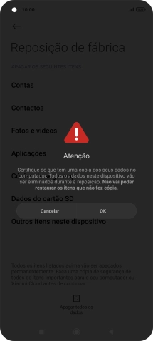 Prima OK. Aguarde um momento enquanto o telefone restabelece as definições originais. Siga as indicações no ecrã para configurar o telefone de modo que este fique pronto a ser utilizado.