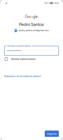 Prima Seguinte e siga as indicações no ecrã para escolher as definições da conta Google.