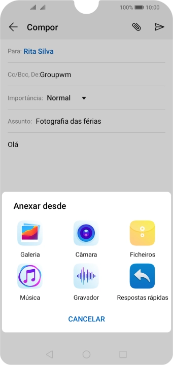 Prima Ficheiros e vá até à pasta pretendida.