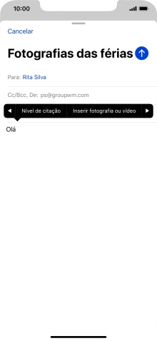 Prima Inserir fotografia ou vídeo e siga as indicações no ecrã para anexar uma imagem ou um clipe de vídeo.