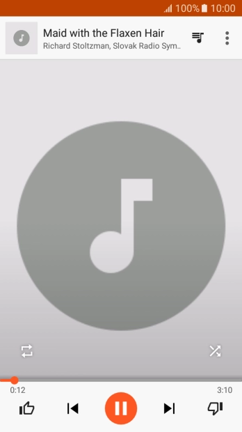 Prima a seta para a direita para ir para o ficheiro de música seguinte.