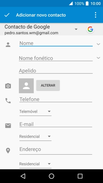 Prima a lista suspensa.