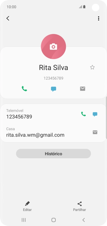 Prima o ícone de chamada.