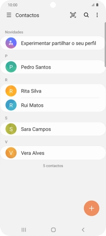 Prima o contacto pretendido.