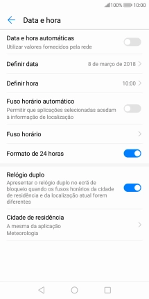 Prima o indicador junto a 