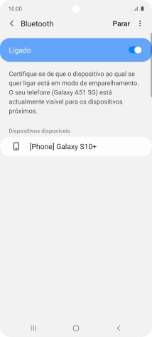 Prima o dispositivo Bluetooth pretendido e siga as indicações no ecrã para emparelhar o dispositivo pretendido com o telefone.