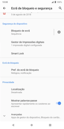 Prima Bloqueio de ecrã e introduza o código de bloqueio do telefone atual.