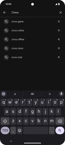 Introduza o nome ou categoria da app pretendida e prima o ícone para pesquisar.