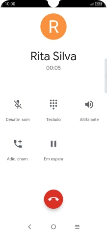 Prima o ícone para terminar a chamada.