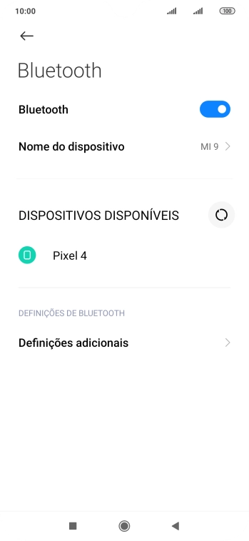 Prima o dispositivo Bluetooth pretendido e siga as indicações no ecrã para emparelhar o dispositivo pretendido com o telefone.