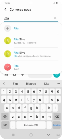 Prima o contacto pretendido.