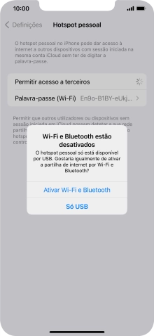 Se o Wi-Fi estiver desativado, prima Ativar Wi-Fi e Bluetooth.