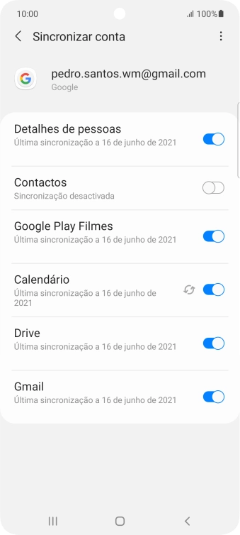 Prima o indicador junto a 