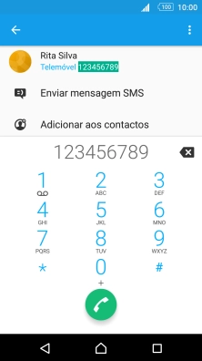 Marque o número pretendido e prima o ícone de chamada.