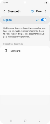 Prima o dispositivo Bluetooth pretendido e siga as indicações no ecrã para emparelhar o dispositivo pretendido com o telefone.