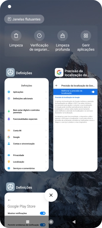 Para terminar uma aplicação em curso, deslize o dedo para a direita na aplicação pretendida.