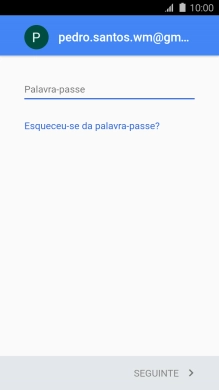 Prima o campo de escrita e introduza a password da sua conta Google.