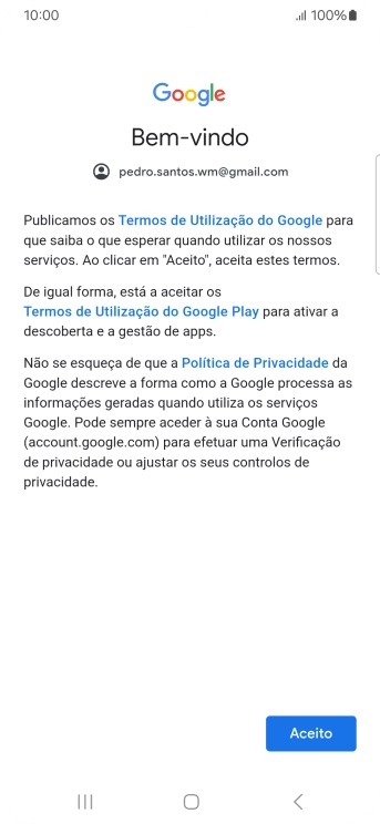 Prima Aceito e siga as indicações no ecrã para escolher as definições da conta Google.