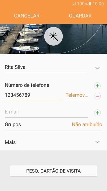 Prima o campo junto do número de telefone.